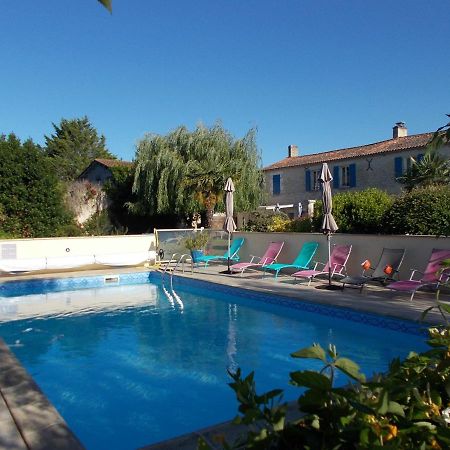 Le Clos Des Palmiers Saint-Ouen-d'Aunis Eksteriør billede