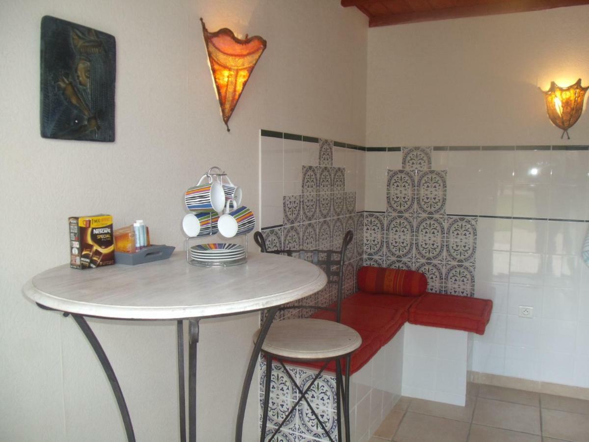 Le Clos Des Palmiers Saint-Ouen-d'Aunis Eksteriør billede